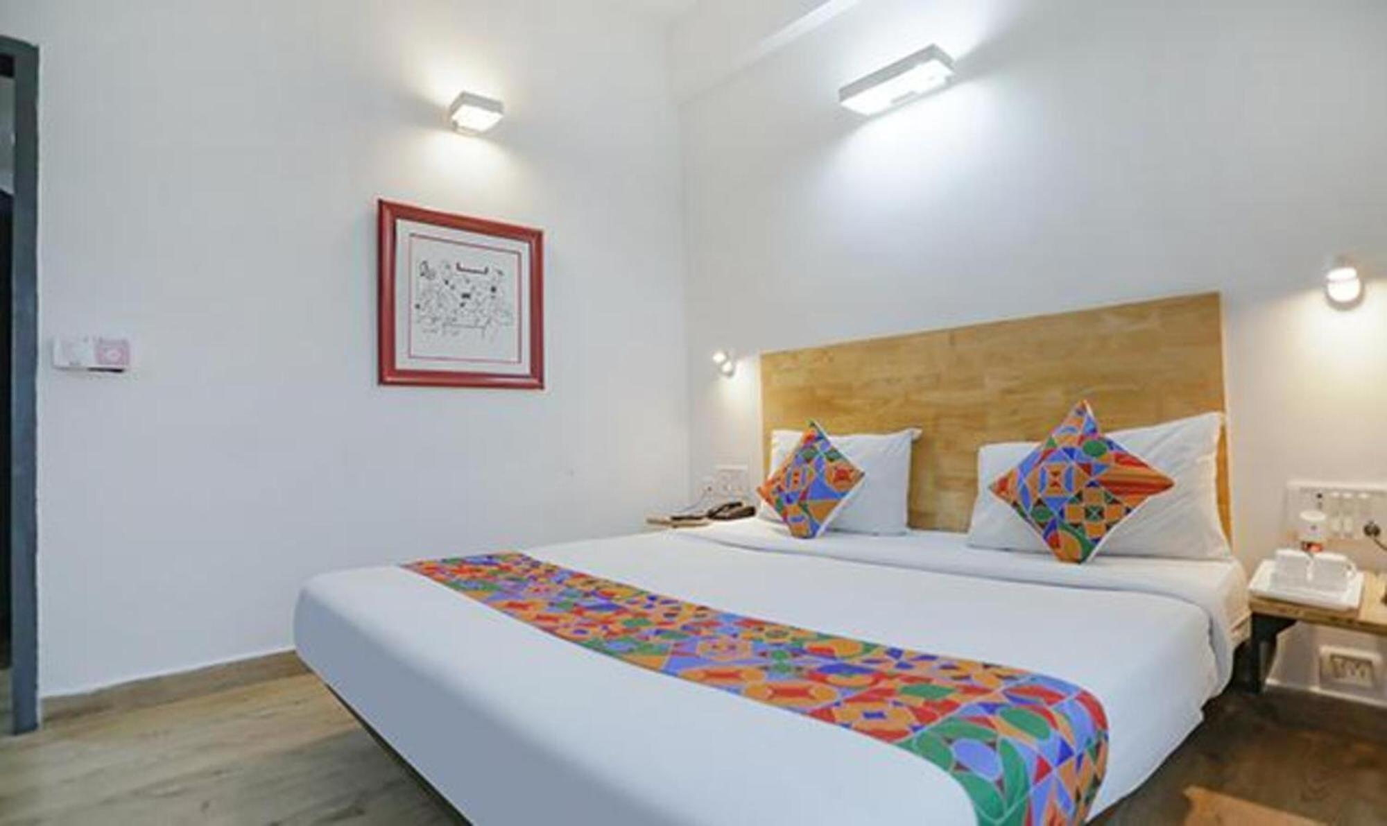 Fabhotel F9 Sector 51 Noida Eksteriør billede