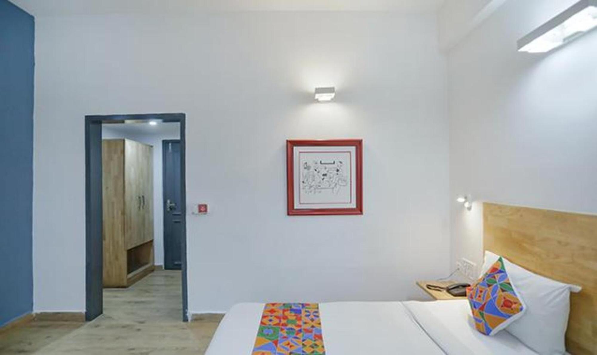 Fabhotel F9 Sector 51 Noida Eksteriør billede